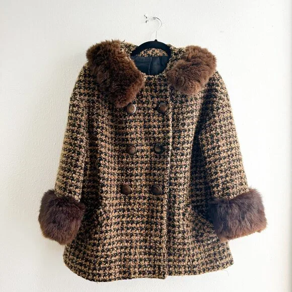 VINTAGE 1950's Mid Century Mink Trimmed Wool Bouclé Double Breasted Swing Coat - Picture 2 of 10
